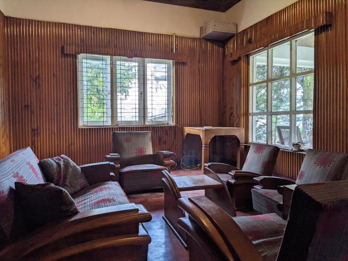 نوفارا إيلِيا Chilly Croc Hostel المظهر الخارجي الصورة